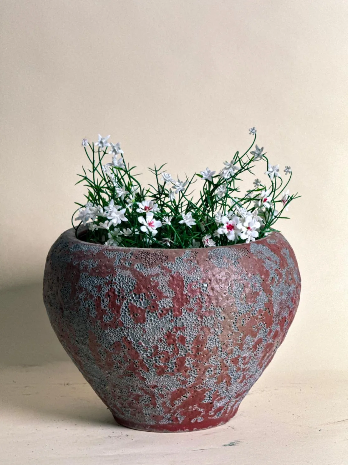 Classic Ceramic Planter — 9" Dia × 7" Height — Primary View