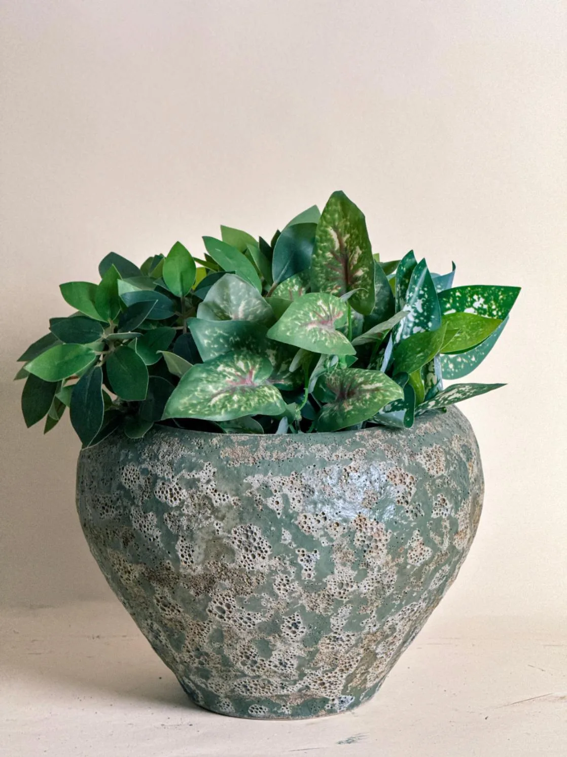 Classic Ceramic Planter — 9" Dia × 7" Height — Primary View