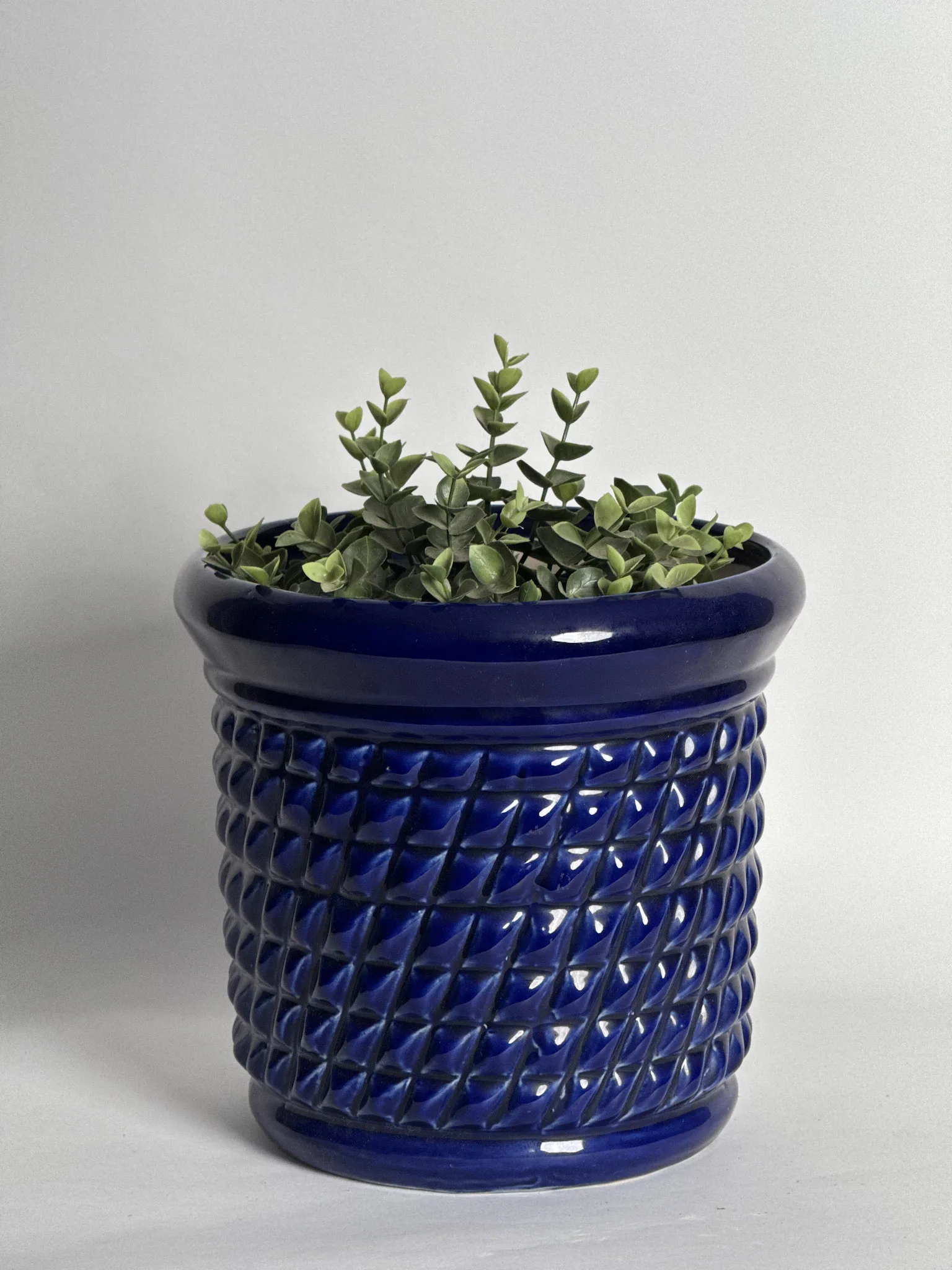Classic Ceramic Planter — 10" Dia × 9" Height — Primary View