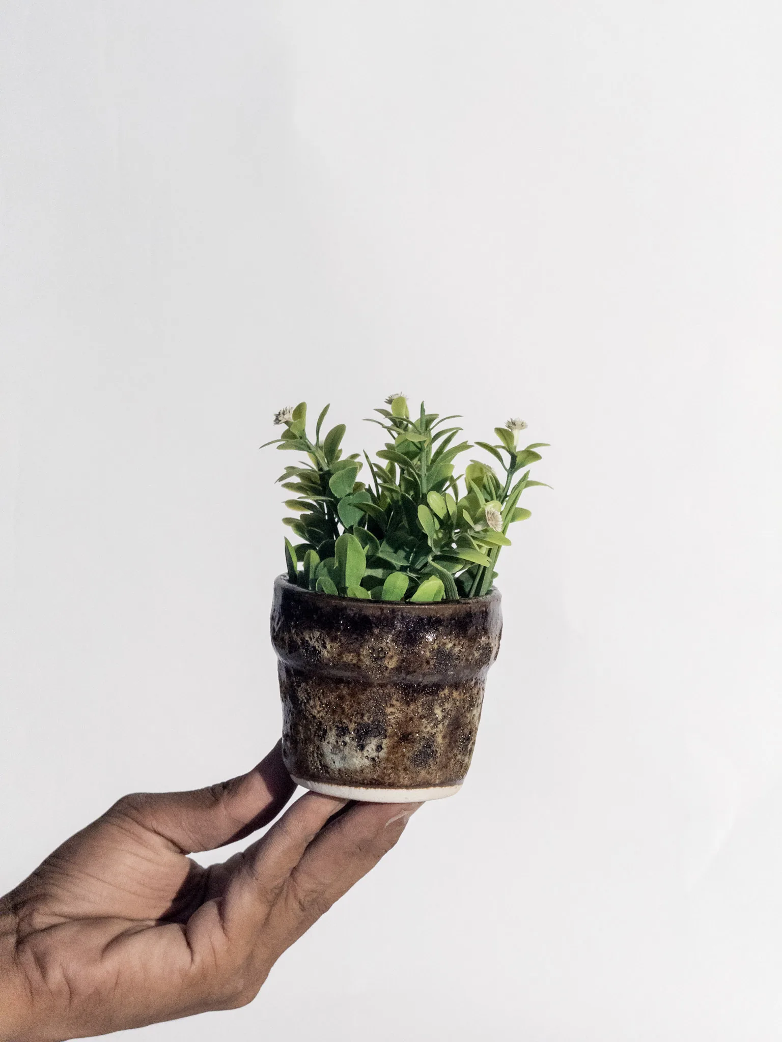 Classic Ceramic Planter — 7.5" Dia × 8" Height — Primary View