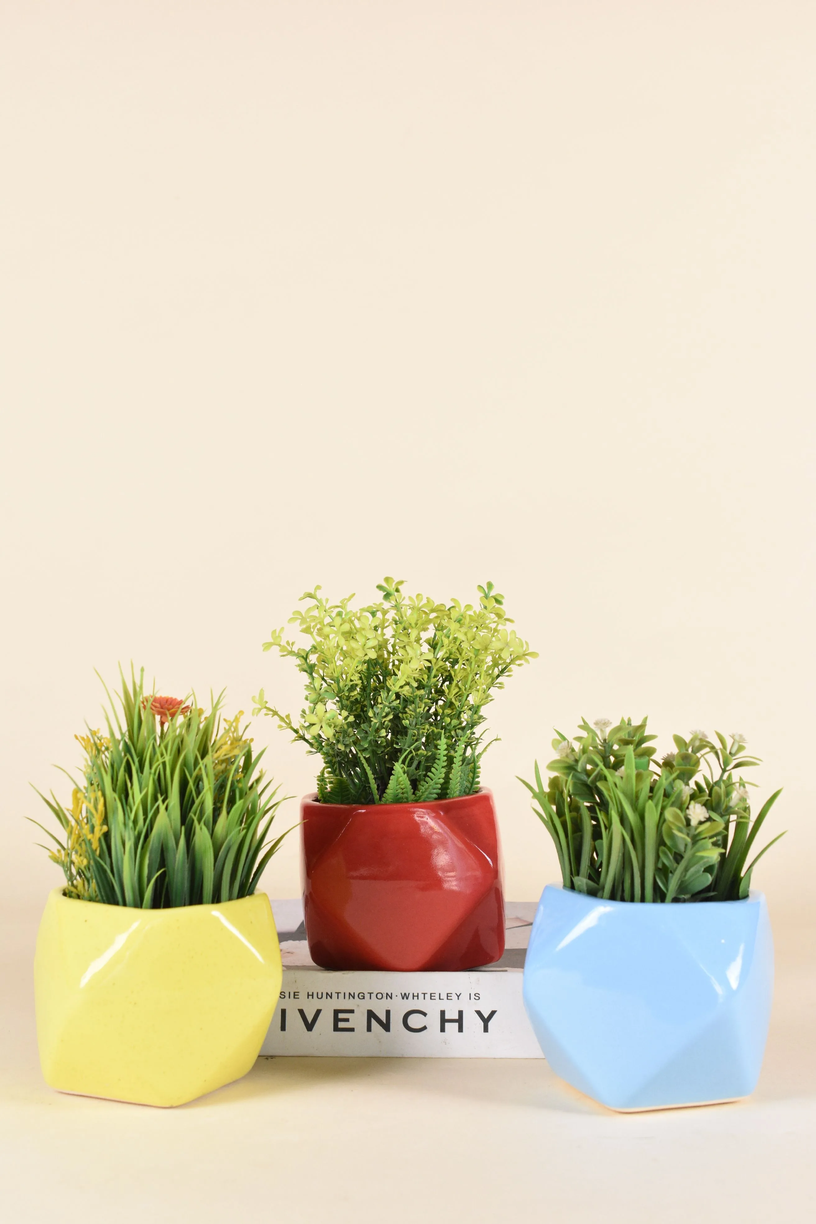 Classic Ceramic Planter — 5" Dia × 4.5" Height — Primary View