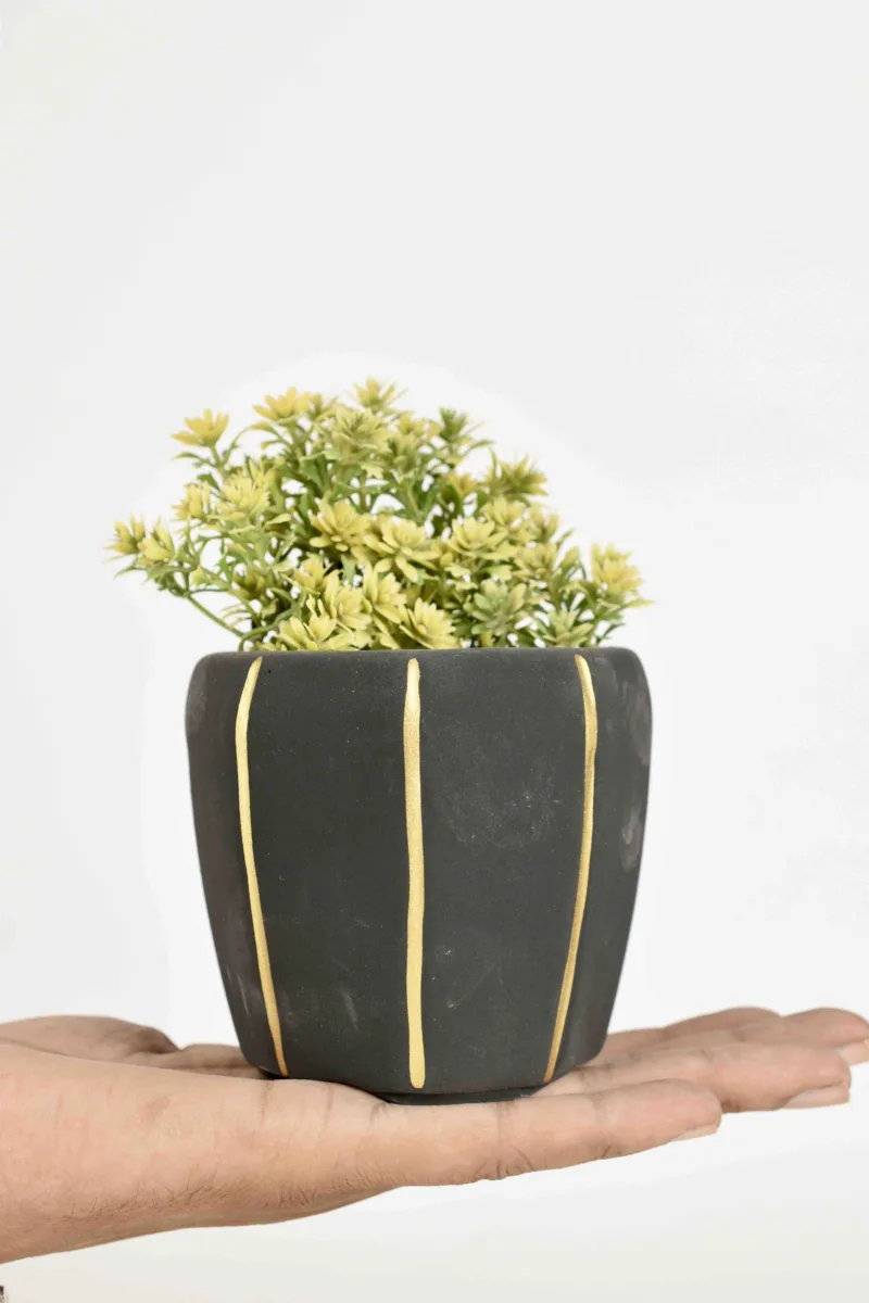 Classic Ceramic Planter — 5.5" Dia × 5" Height — Primary View