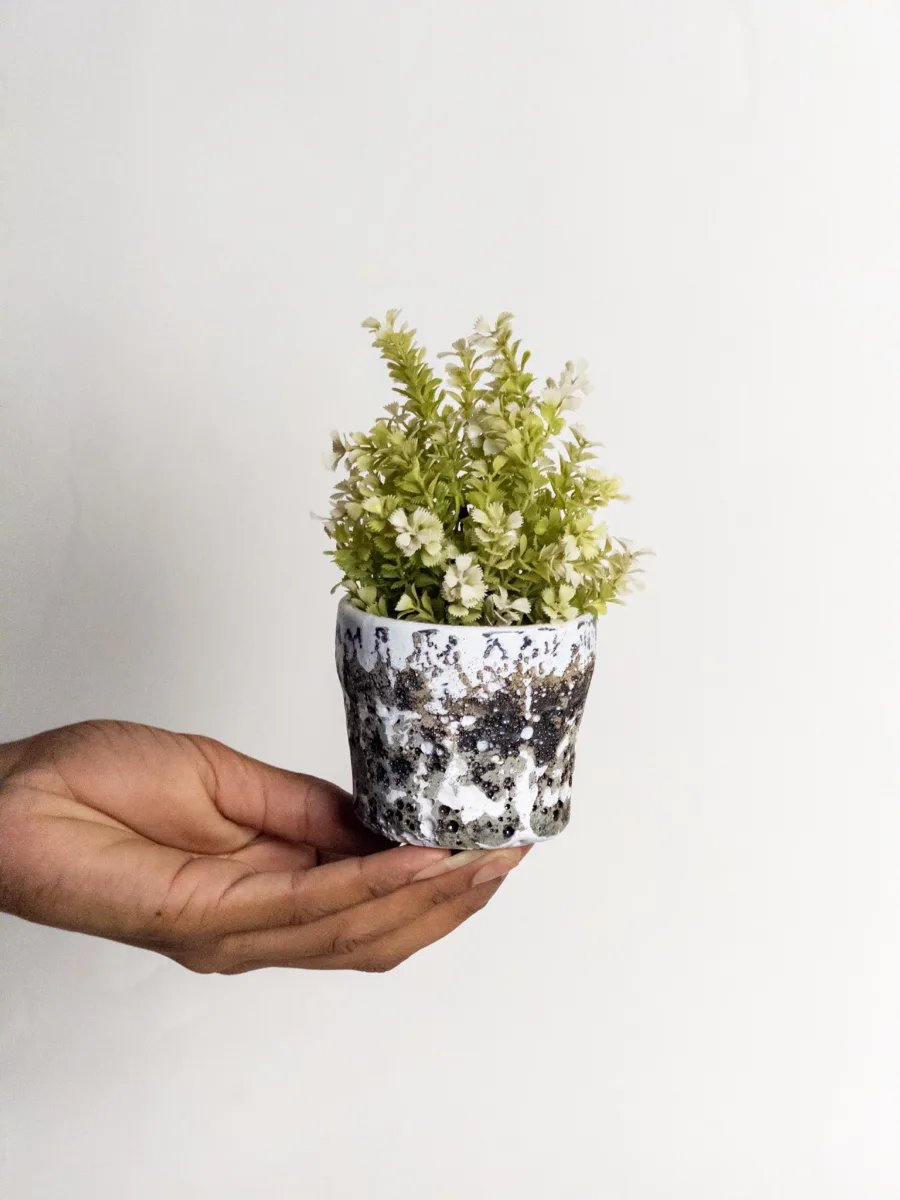 Classic Ceramic Planter — 21" Dia × 3" Height — Primary View