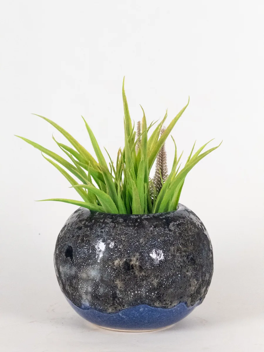 Classic Ceramic Planter — 23" Dia × 4" Height — Primary View