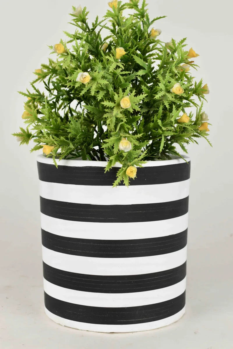 Classic Ceramic Planter — 8.5" Dia × 4.5" Height — Primary View