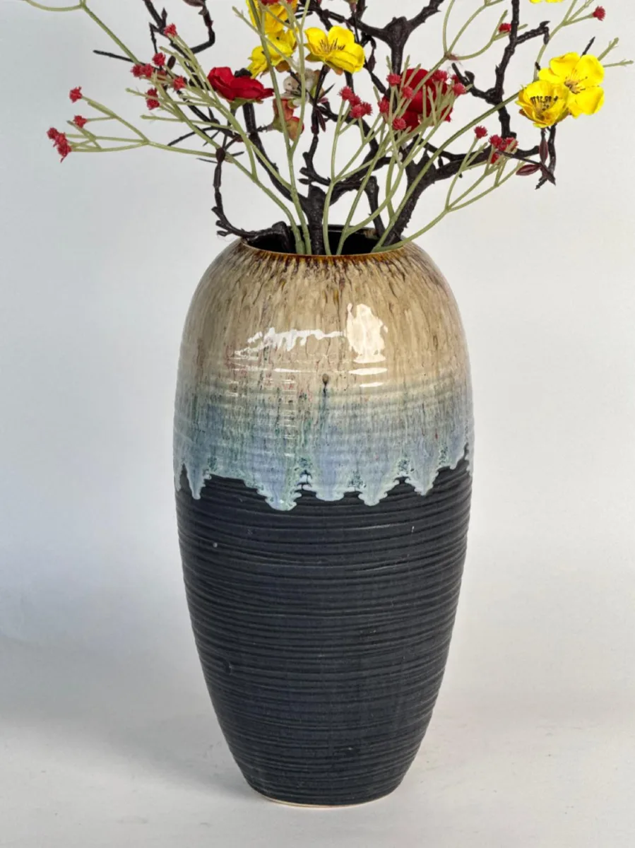 Classic Ceramic Planter — 10" Dia × 9" Height — Primary View