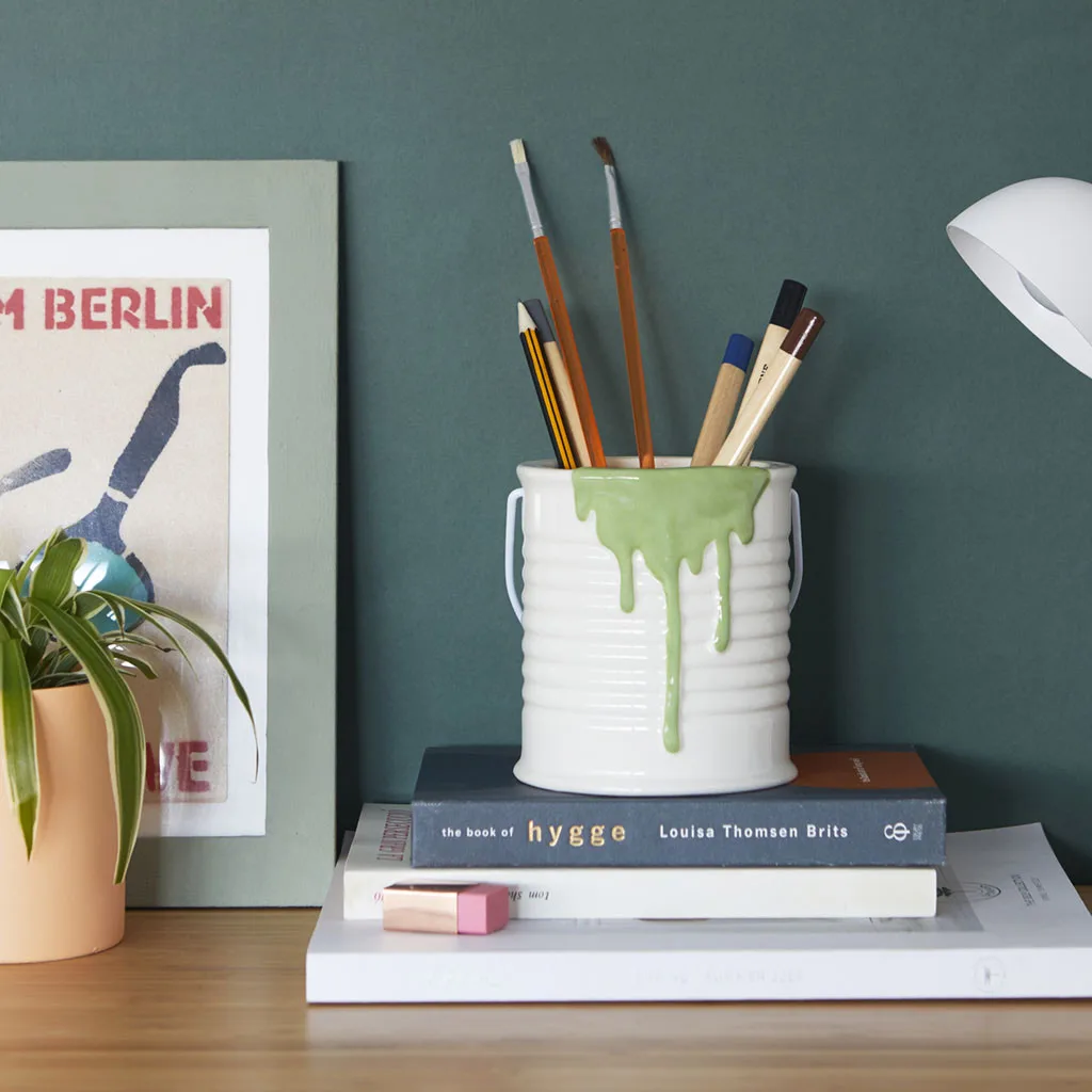 Classic Resin Planter — 4.5" Dia × 4" Height — Primary View