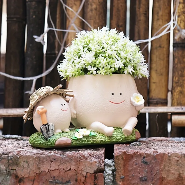 Classic Resin Planter — 5.5" Dia × 6" Height — Primary View