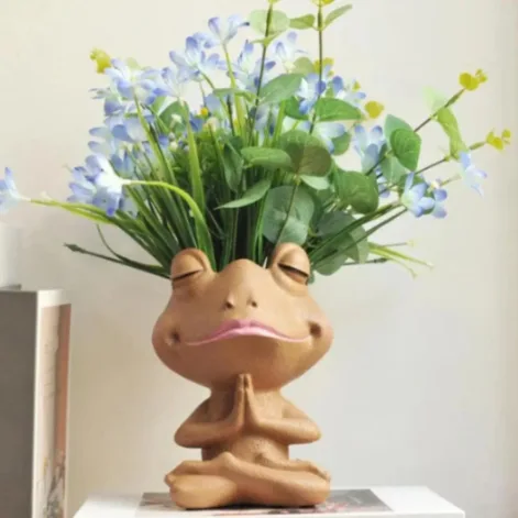 Classic Resin Planter — 4.5" Dia × 3" Height — Primary View