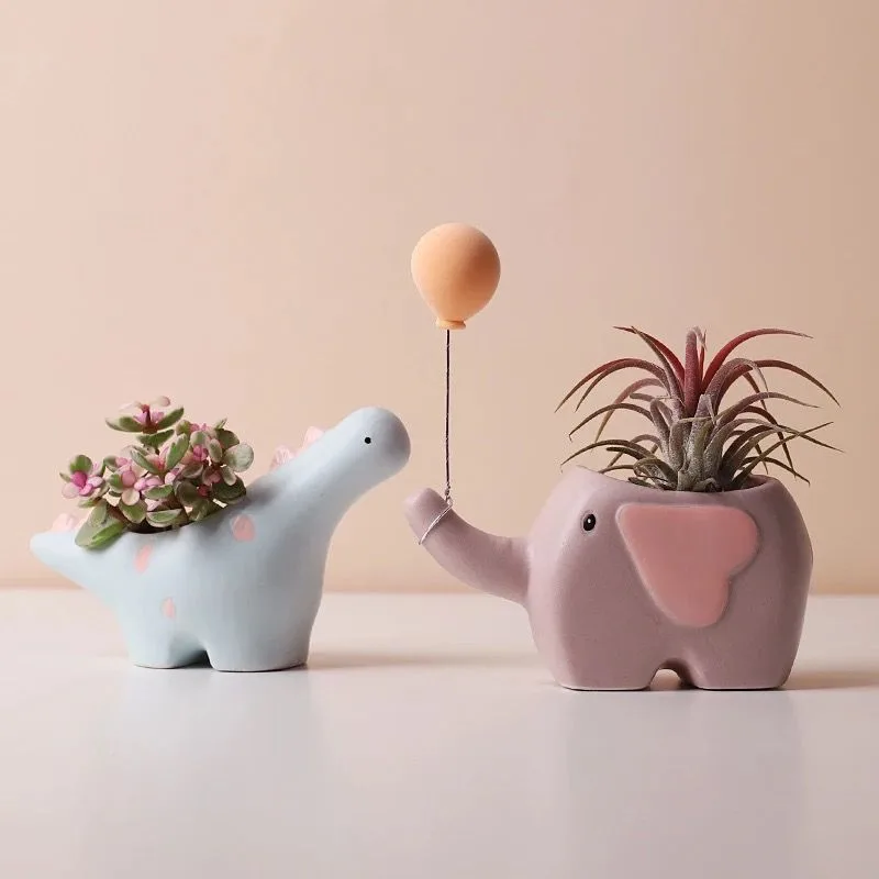 Classic Resin Planter — 5.5" Dia × 3" Height — Primary View