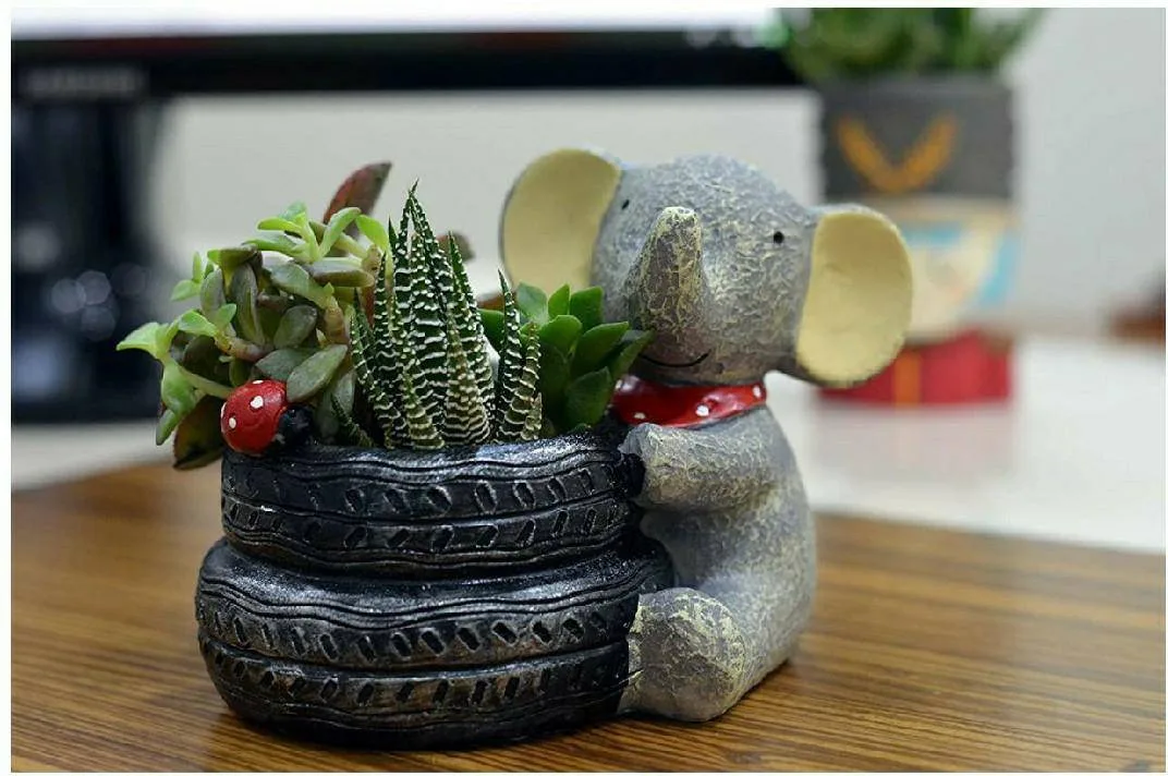 Classic Resin Planter — Primary View