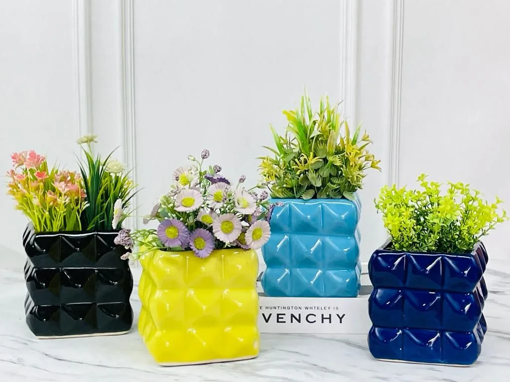 Classic Ceramic Planter — 5" Dia × 5.5" Height — Primary View