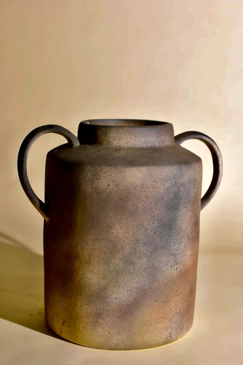Classic Ceramic Planter — 8.5" Dia × 9.5" Height — Primary View