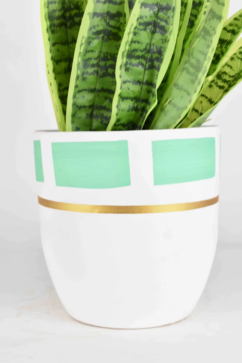 Classic Ceramic Planter — 8" Dia × 4" Height — Primary View